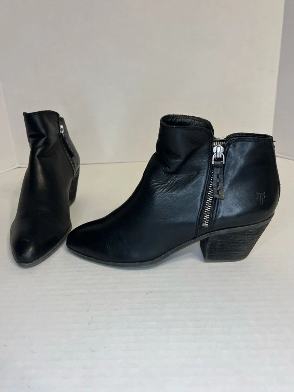 Frye Judith Zip Booties Black Size 7